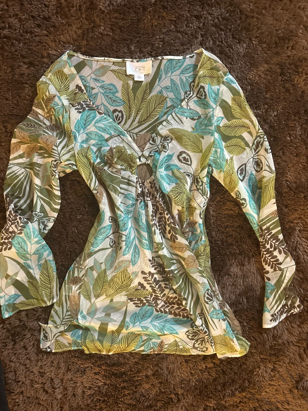 Y2K LOFT Green & Teal Leaf-Print V-Neck Long Sleeve Top